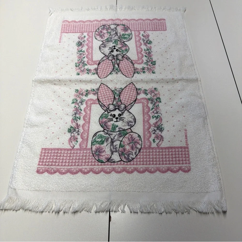NWOT VTG Cannon Kitchen Towel 1980s-1990s Made‎ USA Bunny Flowers Country Cotton